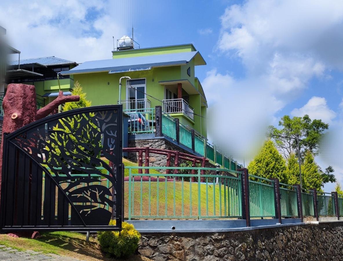 Vaga Mist Resort Vagamon Idukki Extérieur photo