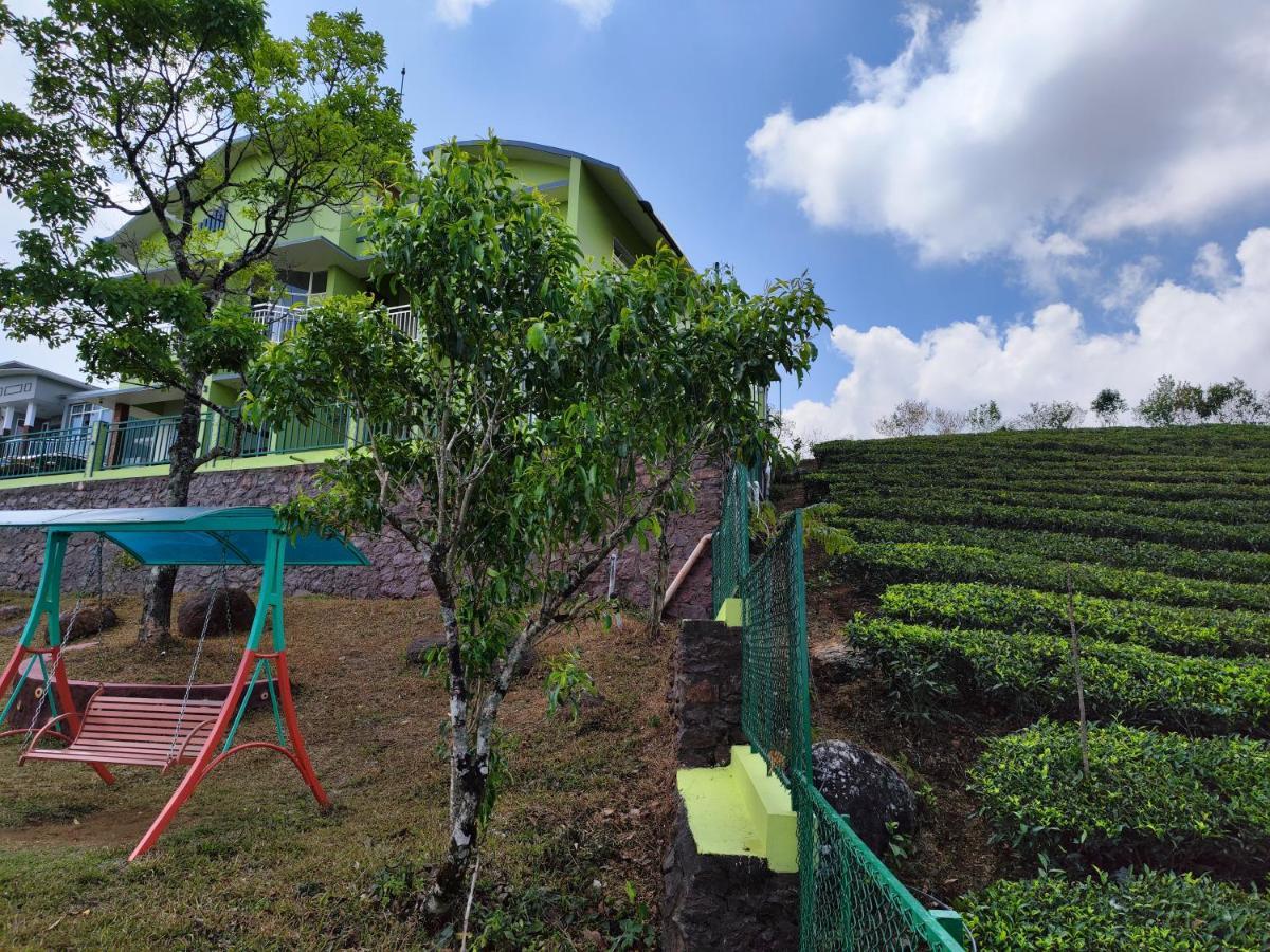 Vaga Mist Resort Vagamon Idukki Extérieur photo