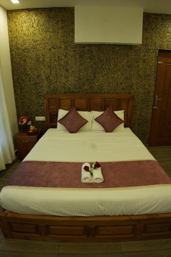 Vaga Mist Resort Vagamon Idukki Extérieur photo