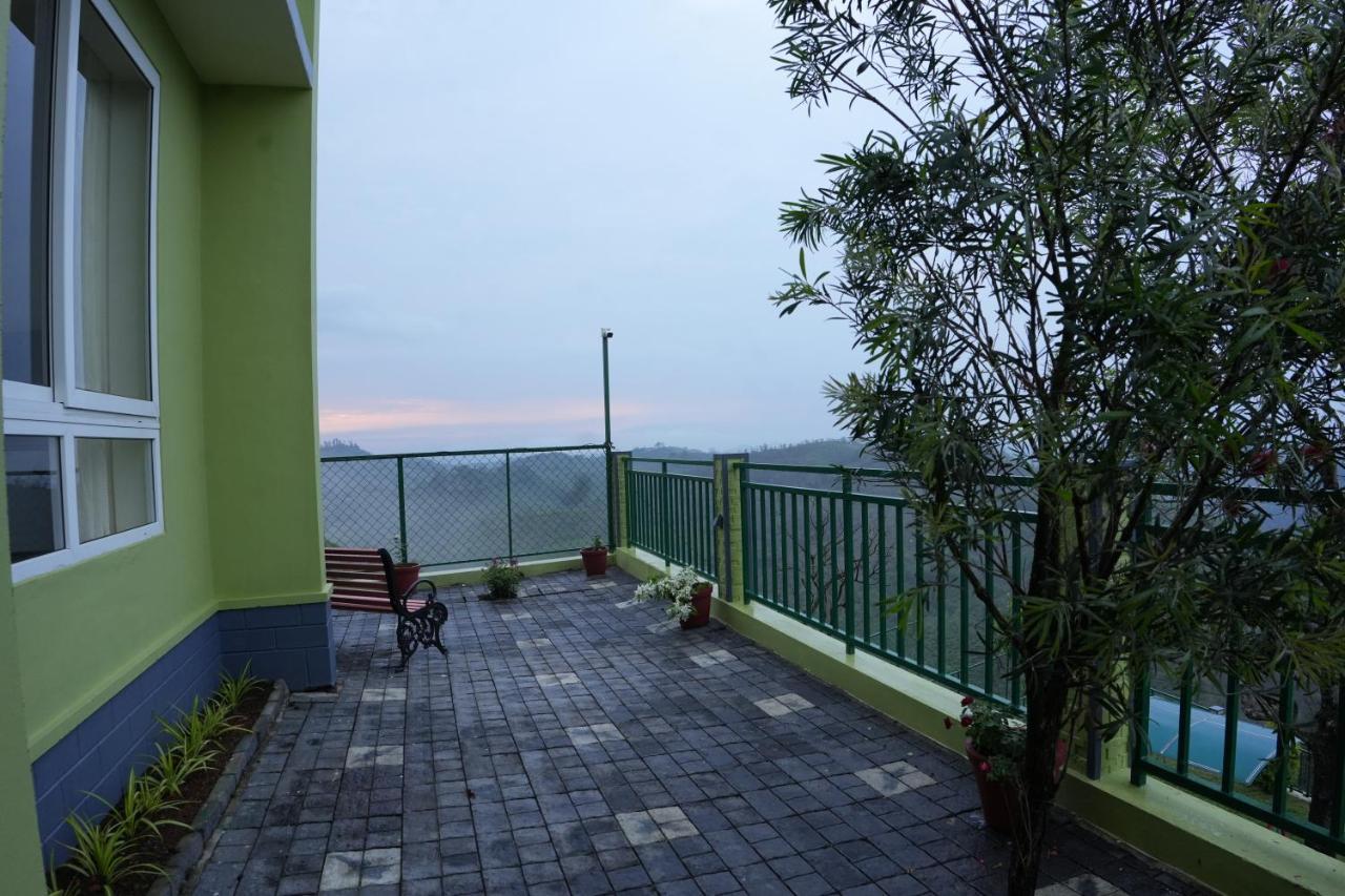Vaga Mist Resort Vagamon Idukki Extérieur photo