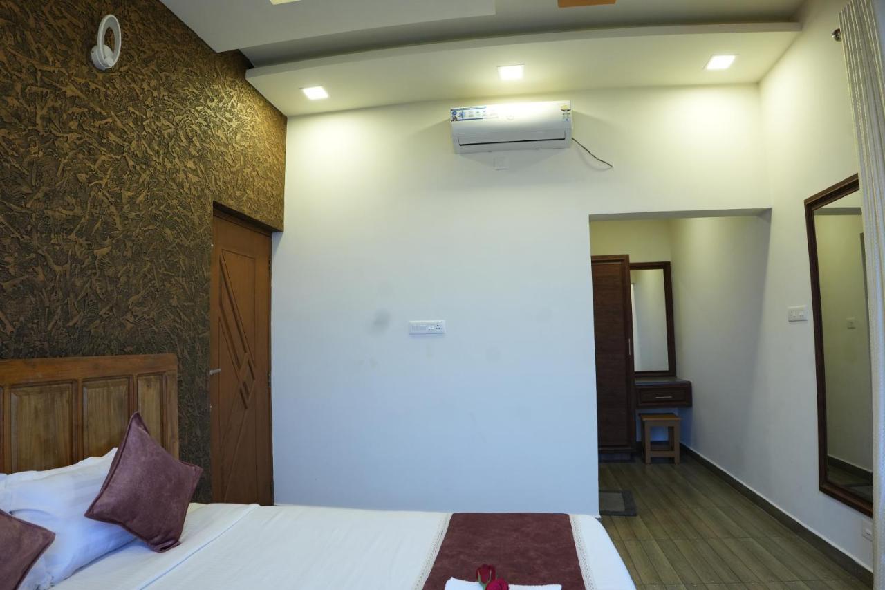 Vaga Mist Resort Vagamon Idukki Extérieur photo